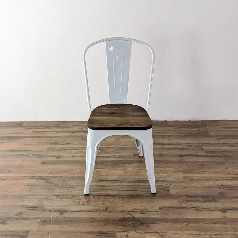 White Color Metal Single Chair